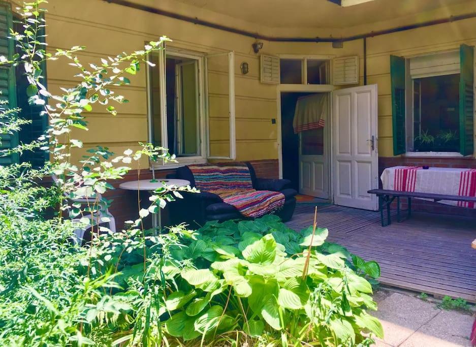 Vintage Studio Apartment, Garden And Free Parking Budapest Eksteriør bilde